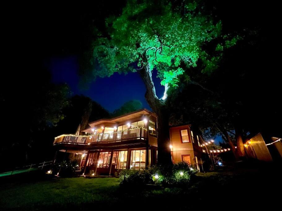 The River Haven - Sleeps 32 - On Guadalupe River Seguin Exterior foto