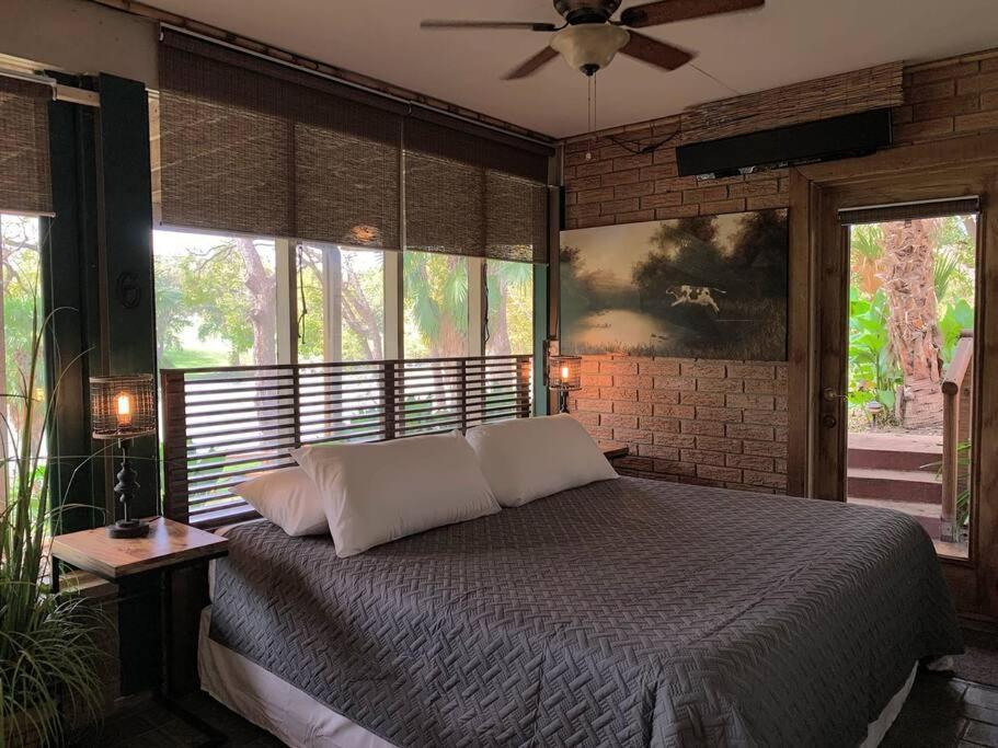 The River Haven - Sleeps 32 - On Guadalupe River Seguin Exterior foto