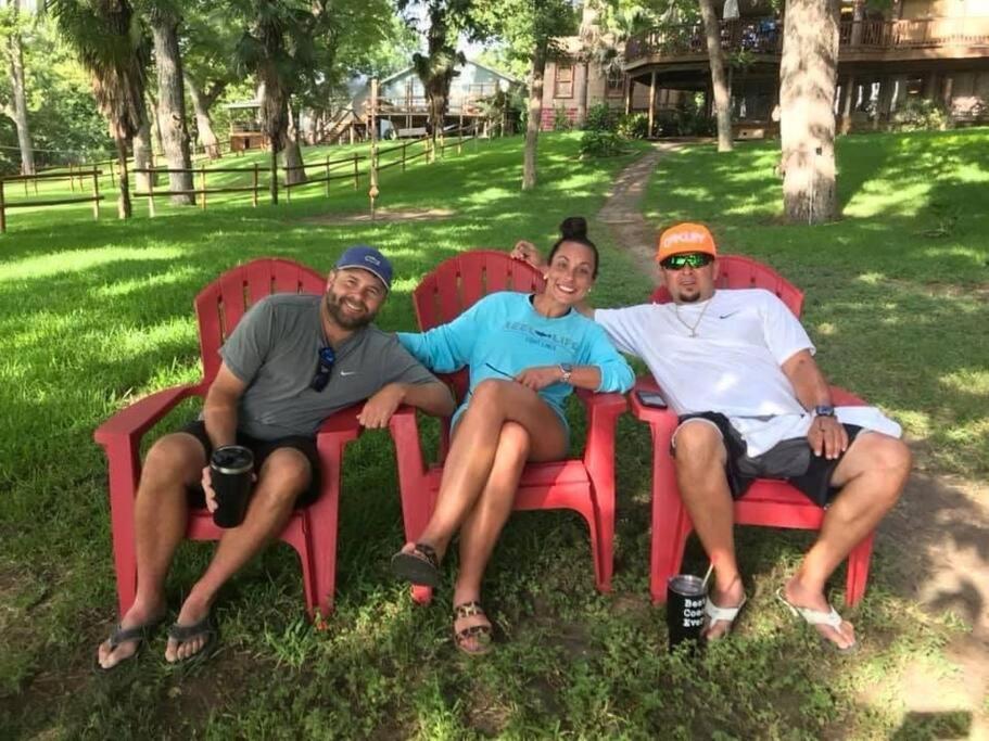 The River Haven - Sleeps 32 - On Guadalupe River Seguin Exterior foto